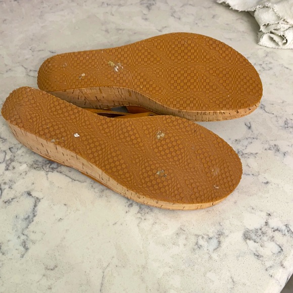 Eddie Bauer corked heel sandal - Picture 4 of 8